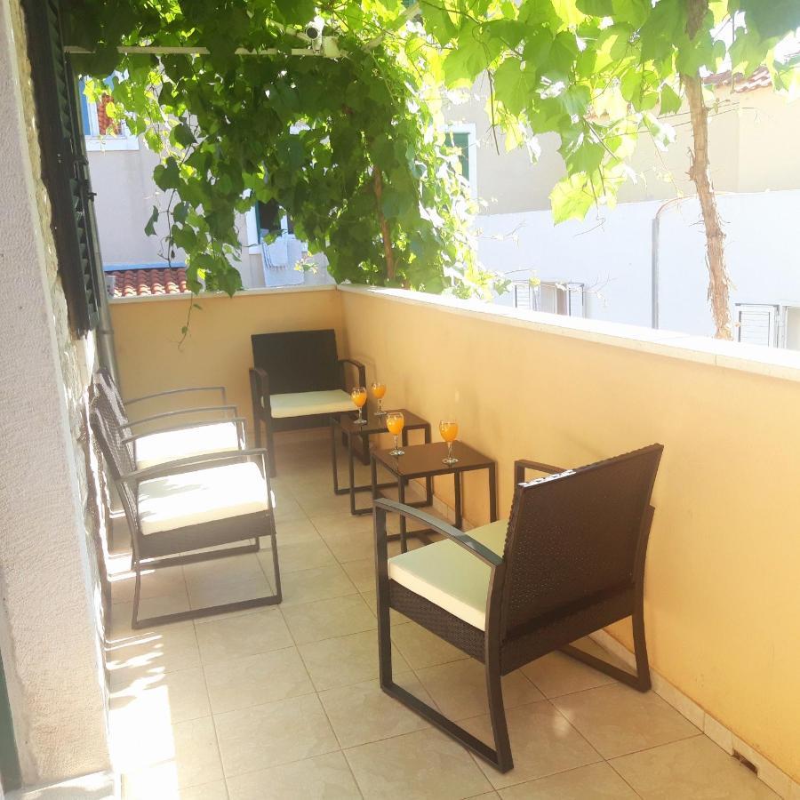 Ferienwohnung Luxury Mansarda Duplex - City Centre - Stone House Split Exterior foto